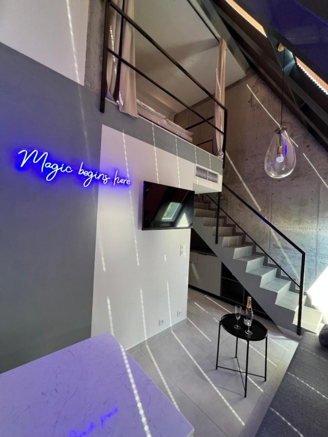 Neon Apartments Σόποτ Εξωτερικό φωτογραφία