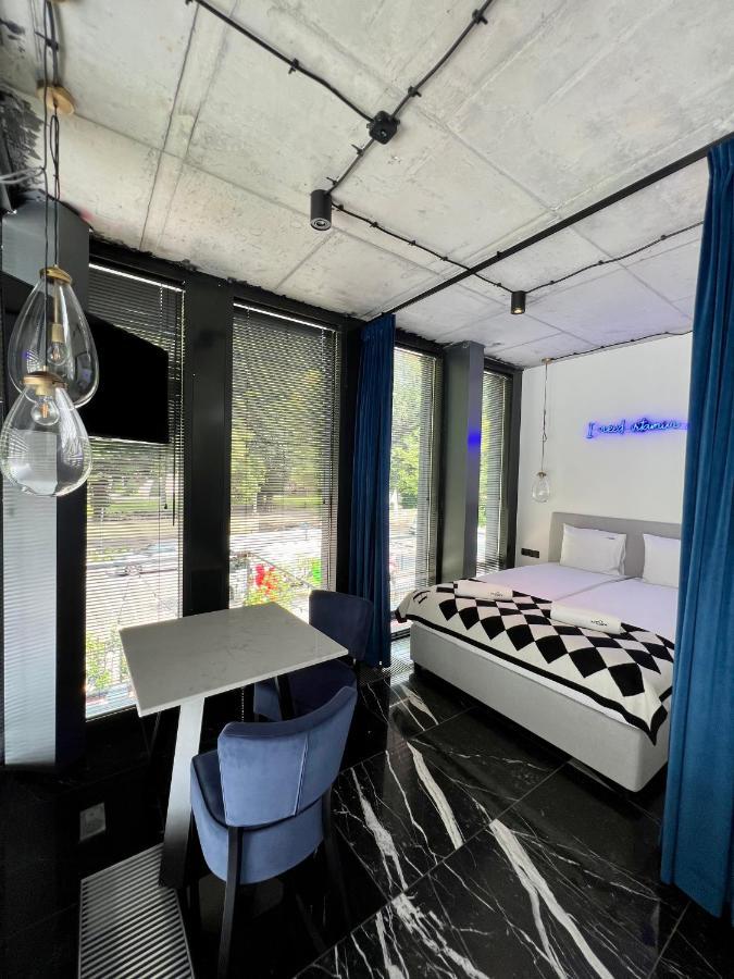 Neon Apartments Σόποτ Εξωτερικό φωτογραφία