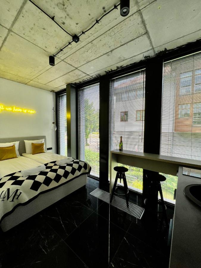 Neon Apartments Σόποτ Εξωτερικό φωτογραφία
